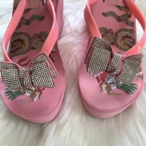 bebe alaya wedge sandal